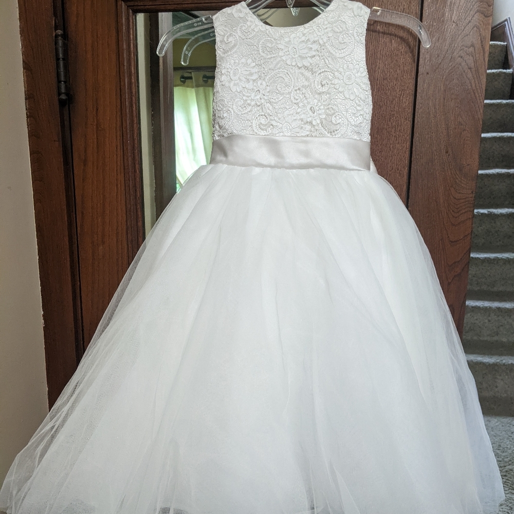 Joan Calabrese girls formal dress size 6